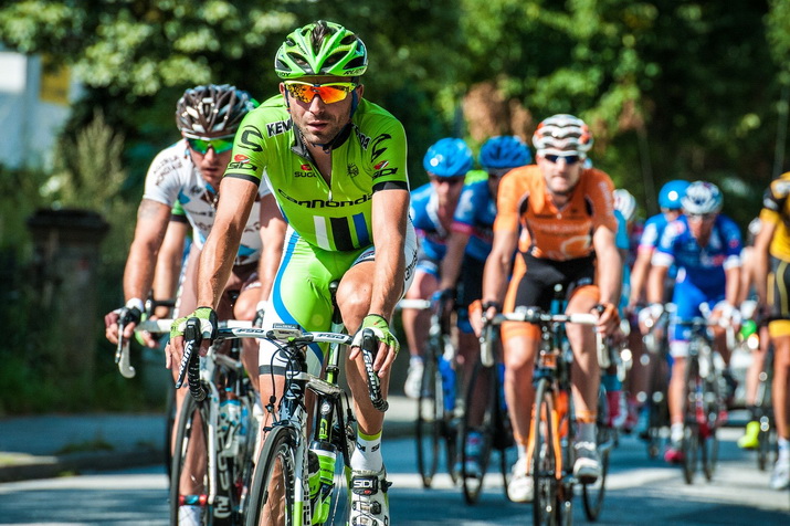 Radsportler beim Rennen