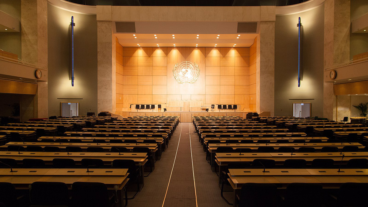 Die Weltgesundheitsversammlung tagt in der Aula des Palastes der Nationen in Genf (Schweiz)