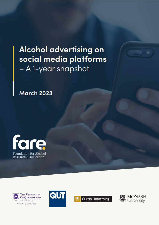 Titelseite des Berichts 'Alcohol advertising on social media platforms'